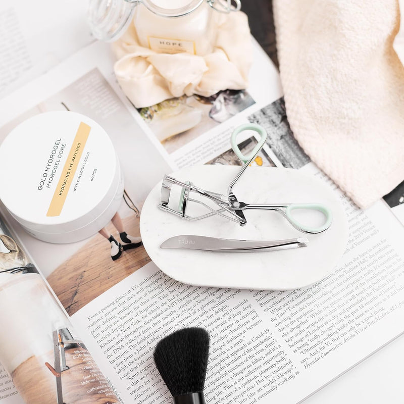 Eyelash Curler Light Blue – Spring Action for Long Lasting, Extra Wide Eyelash Curl, Comes with Two Replacement Silicone Pads.